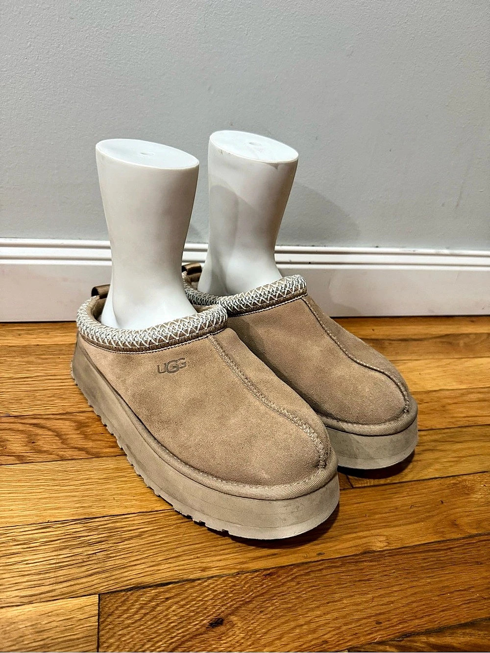 UGG Tazz Platform Slippers in Brown US 8